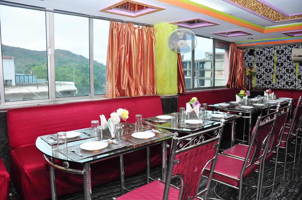 Aastha Hotel Rourkela Екстериор снимка